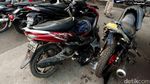 Pasca Ledakan, Kendaraan yang Hancur di TKP Masih Terparkir
