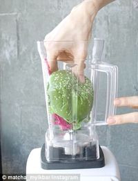 Kafe Vegan Ini Uji Coba Menu Smoothies Berbahan Burger!