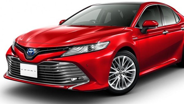 Toyota Camry Terbaru Nih..