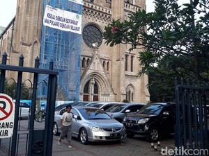 Gereja Katedral Sediakan Parkir untuk Jemaah Salat Id di Istiqlal