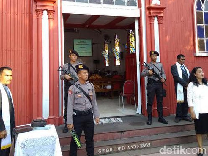 Penjagaan Gereja di Probolinggo Diperketat