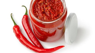 Ini yang Terjadi pada Tubuh Ketika Makan Pedas
