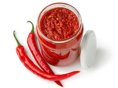 Ini yang Terjadi pada Tubuh Ketika Makan Pedas