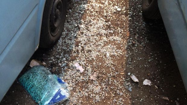 Keempat angkot itu merupakan angkot 01 jurusan Kampung Melayu-Senen.