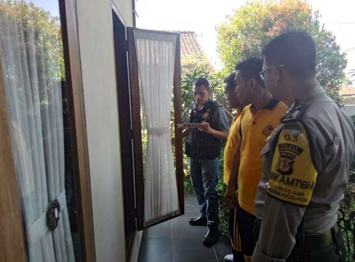 Perampok Satroni Rumah Polisi di Sukabumi