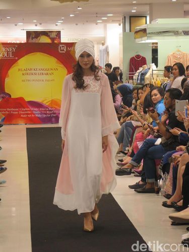 Metro Department Store Tawarkan Busana Lebaran 2017, Pastel Hingga Tenun