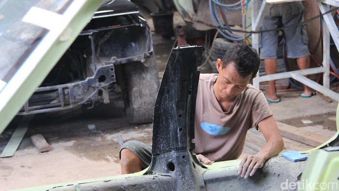 Alasan Pecinta Mobil Klasik Ngotot Merawat Mobil Klasik