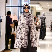 Fashion Show yang di gelar Galeries Lafayette yang mengusung tema Fascinating Ramadan menggandeng desainer indonesia diantaranya Ghea Panggabean dan juga Balijava by Denny Wirawan. Pasific Place, Jakarta. [Foto: Mohammad Abduh/Wolipop]