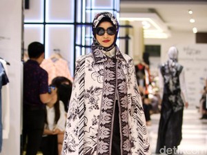 Bangga! 10 Desainer Indonesia Ini Sukses Pamerkan Batik ke Internasional