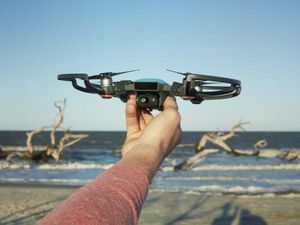 Drone Dilarang Terbang Dekat-dekat Patung Liberty