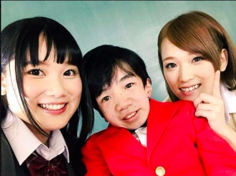 Kohey Nishi (tengah)