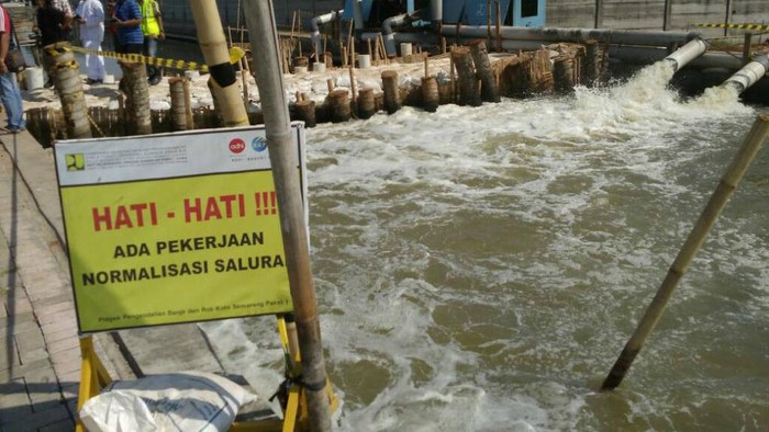 Pembendungan Kali Sringin Semarang Kurangi Rob di Pantura