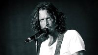 Mendiang Chris Cornell Raih Best Rock Performance