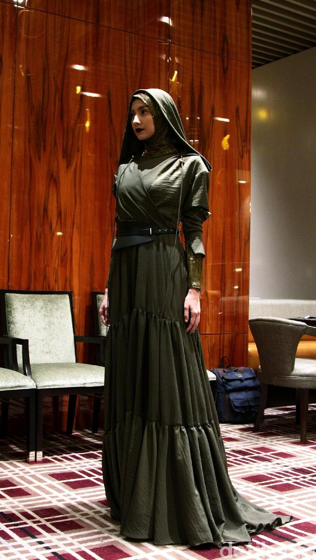 Fashion Show Norma Hauri ini terinspirasi dengan sosok wanita tangguh dunia yang bertempat di Sumibhi, One Park, Kebayoran Baru. Jakarta. [Foto: Mohammad Abduh/Wolipop]