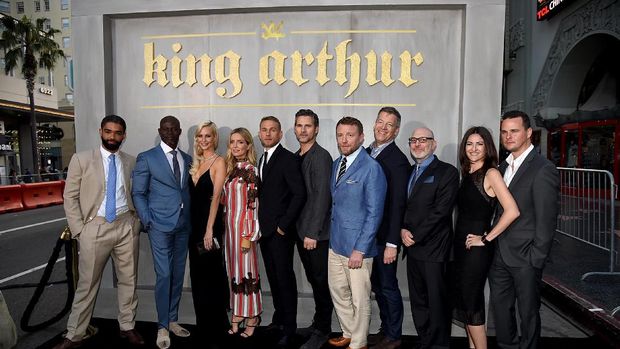 Transisi Charlie Hunnam, dari Bintang TV hingga 'King Arthur'