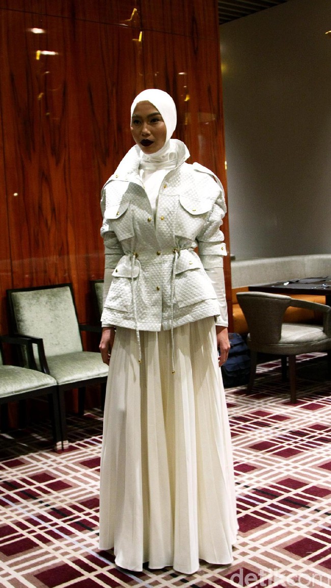 Fashion Show Norma Hauri ini terinspirasi dengan sosok wanita tangguh dunia yang bertempat di Sumibhi, One Park, Kebayoran Baru. Jakarta. [Foto: Mohammad Abduh/Wolipop]