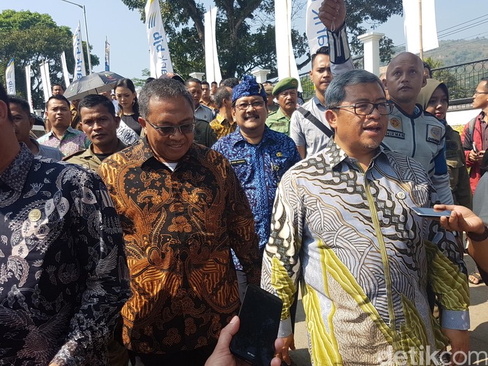 Ragam Aplikasi Bayar Pajak Kendaraan Genjot Pendapatan Jabar