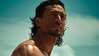 Dari perawakan, aktor kelahiran Mumbai ini memang kekar dan wajahnya mirip Stallone. Foto: Instagram @tigershroff