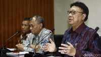 Pembenahan menurut Tjahjo dilakukan dengan menyetarakan inspektorat daerah dengan sekretaris daerah (sekda). Sebab bila posisi inspektorat di bawah sekda dikhawatirkan tidak dapat mengontrol satuan kerja perangkat daerah (SKPD).
