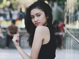 Sarah Tuffahati Tukang Ojek Pengkolan Jatuh, Kepala Terbentur Aspal