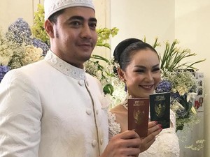 Banyak Masalah Setelah Menikah, Kalina Oktarani Fokus Bisnis