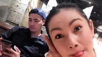 Semenjak cerai dengan Deddy, Kalina pun mempunyai kekasih yang bernama Hendrayanto. (Instagram/kalinaocktaranny)