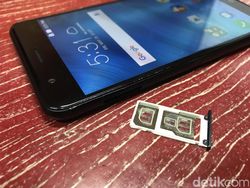 Unboxing Zenfone Zoom S, Pamer Kamera Ganda