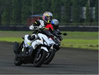 Memilih Motor untuk Aktivitas Harian & Puaskan Hobi Balap