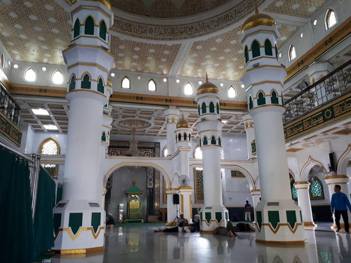 Masjid Raya Pekanbaru Kembali Gelar Salat Tarawih 1 Juz Semalam