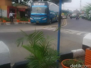 Hari Pertama Puasa, Menhub Sidak Terminal Kalideres