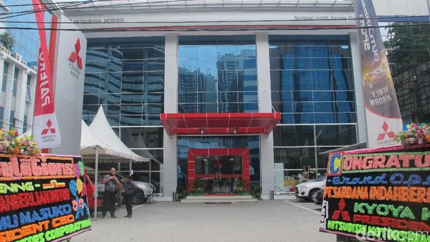 Bersiap Sambut Mobil MPV, Mitsubishi Resmikan Diler Mobil ke-89 