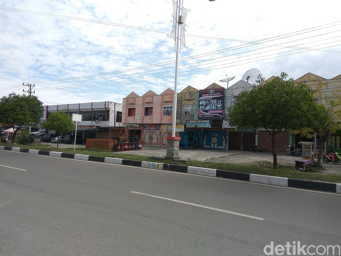 Hari Pertama Ramadan di Aceh: Toko-toko Tutup, Jalanan Lengang