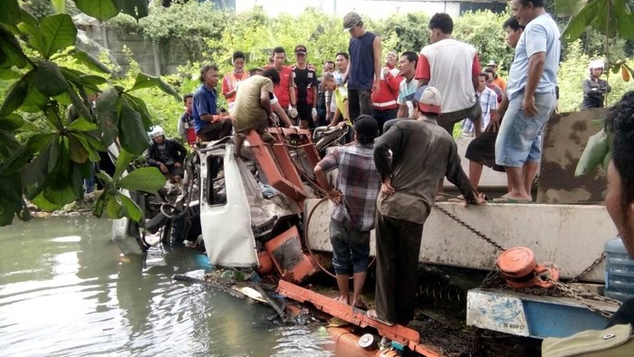 Kecelakaan Beruntun di Mojokerto, Satu Orang Tewas