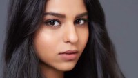 Di hari ulang tahun ke-17, istri Shah Rukh Khan, Gauri, mem-posting foto buah hatinya. Foto: Instagram/ Suhana Khan