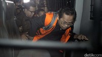KPK langsung menahan empat tersangka kasus dugaan suap terkait predikat wajar tanpa pengecualian (WTP) Kementerian Desa, Pembangunan Daerah Tertinggal dan Transmigrasi (Kemendes PDTT).
