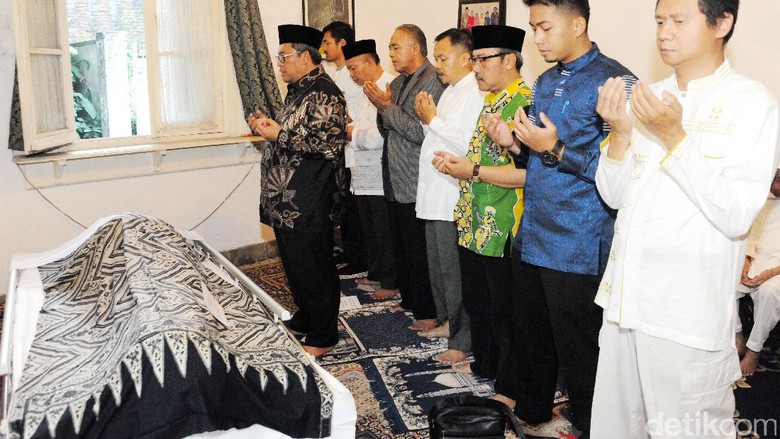 Mantan Wagub Jabar Aboeng Koesman Meninggal Dunia Mantan Wagub Jabar Aboeng Koesman Meninggal Dunia