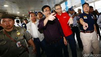 Tak hanya lampu penerangan, Djarot meminta kamera CCTV di tempat publik harus dilengkapi. Apalagi, pelaku tindak kejahatan mengincar tempat publik yang ramai.