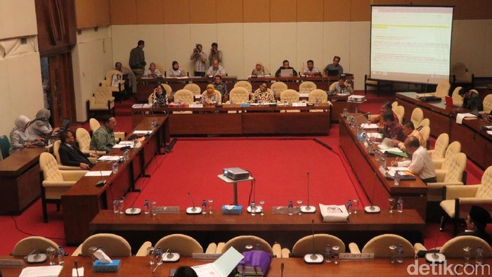 Pansus DPR Batalkan 2 Isu RUU Pemilu