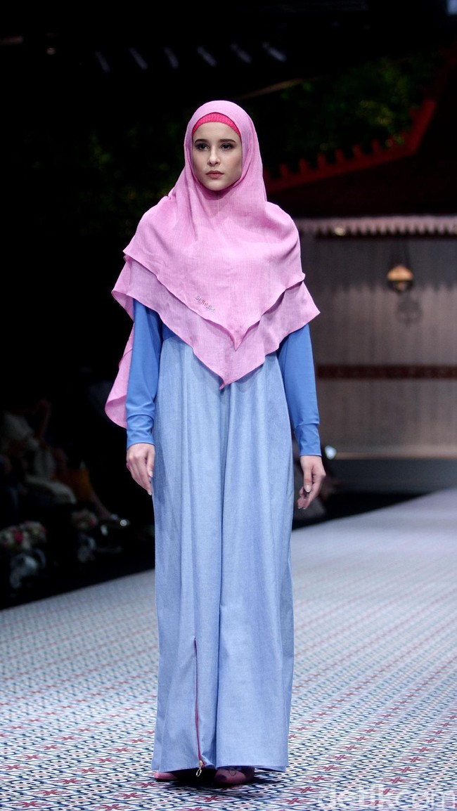 Koleksi terbaru Si.Se.Sa yang mengusung tema Keluargi bertempat di Dharmawangsa Hotel. Jakarta.[Foto: Mohammad Abduh/wolipop]