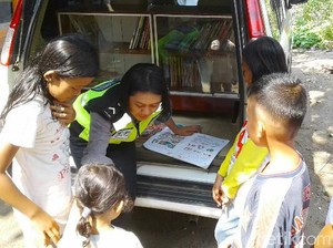 Polres Musi Rawas Ubah Kendaraan Patwal Jadi Perpustakaan Keliling