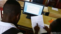 Persiapannya adalah lewat pelajaran TIK (Teknologi Informasi dan Komunikasi), mata pelajaran Keterampilan Komputer dan Pengolahan Informasi (KKPI). Setelah itu simulasi dua kali, gladi bersih satu kali.