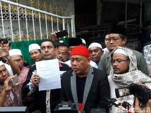 Habib Rizieq Tersangka, Pengacara Minta Jokowi Turun Tangan