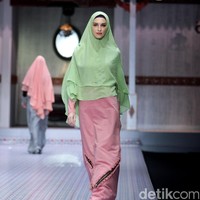 Koleksi terbaru Si.Se.Sa yang mengusung tema Keluargi bertempat di Dharmawangsa Hotel. Jakarta.[Foto: Mohammad Abduh/wolipop]