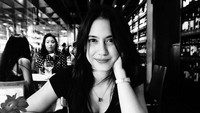 Cantik dan seksi menjadi beberapa hal yang terpintas kala melihat Pevita Pearce. (Dok. Instagram/pevpearce)