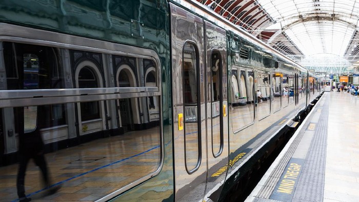 Cerita Wanita Yang Jatuh Cinta Dan Menikah Dengan Stasiun Kereta