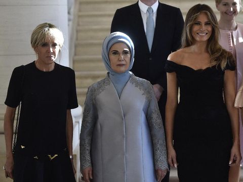 Foto: Adu Gaya Melania Trump Vs. Brigitte Macron di Konferensi NATO