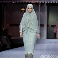 Koleksi terbaru Si.Se.Sa yang mengusung tema Keluargi bertempat di Dharmawangsa Hotel. Jakarta.[Foto: Mohammad Abduh/wolipop]