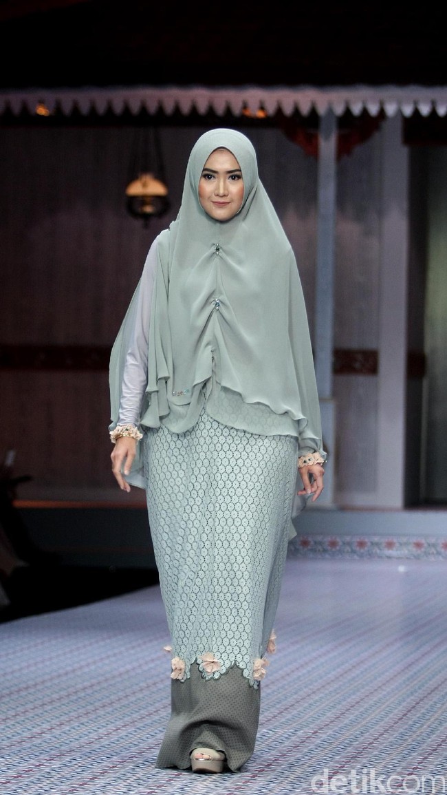 Koleksi terbaru Si.Se.Sa yang mengusung tema Keluargi bertempat di Dharmawangsa Hotel. Jakarta.[Foto: Mohammad Abduh/wolipop]