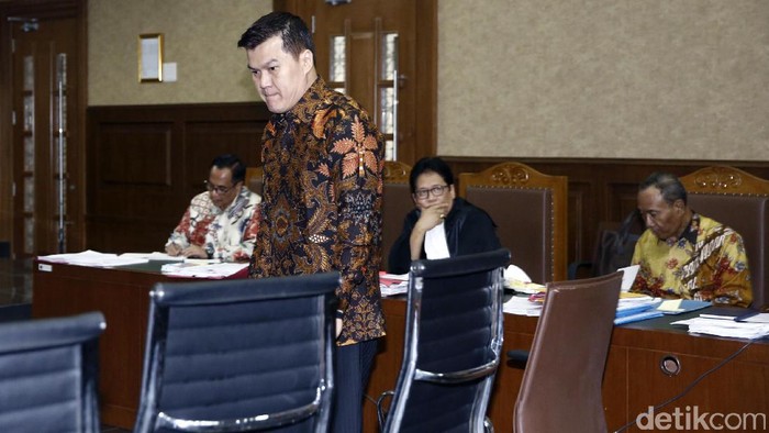 Hakim Cecar Alasan Andi Narogong Setor USD 1,5 Juta