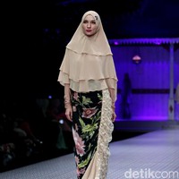 Koleksi terbaru Si.Se.Sa yang mengusung tema Keluargi bertempat di Dharmawangsa Hotel. Jakarta.[Foto: Mohammad Abduh/wolipop]